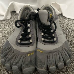 Vibram FiveFinger winter shoes